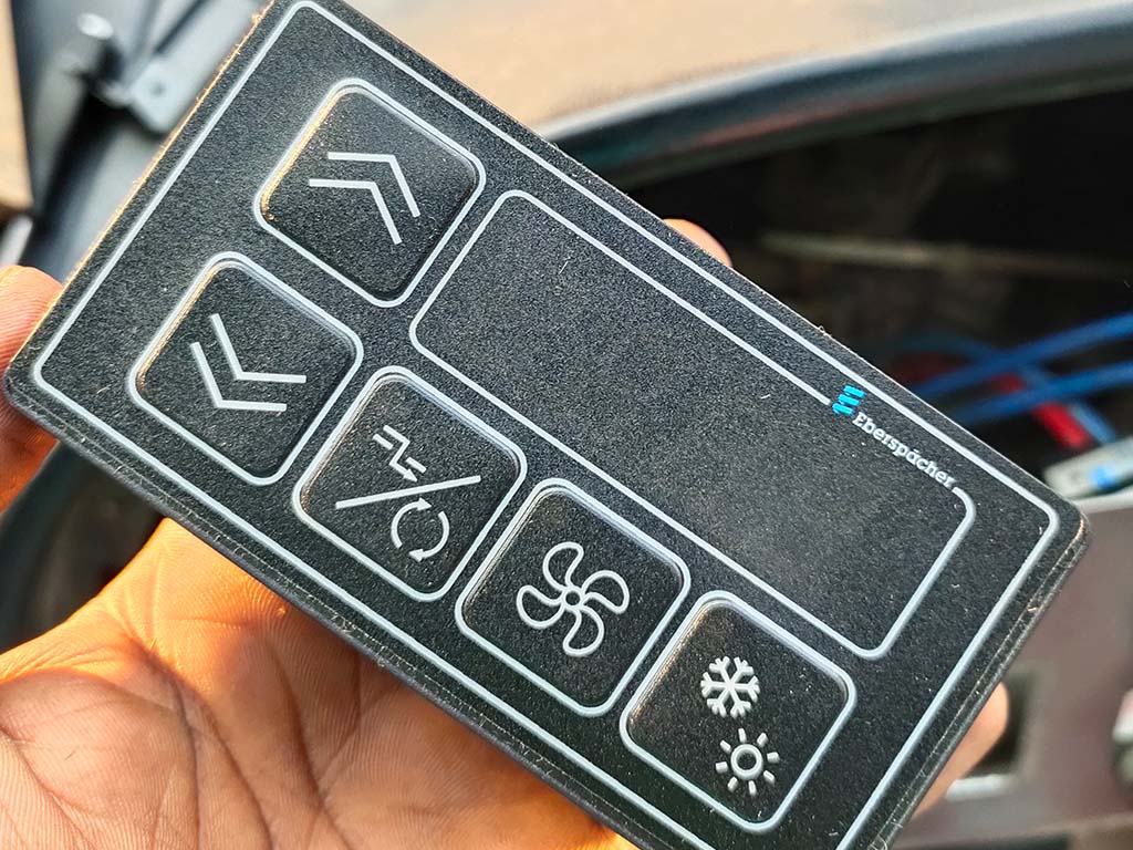 AC CONTROLLER